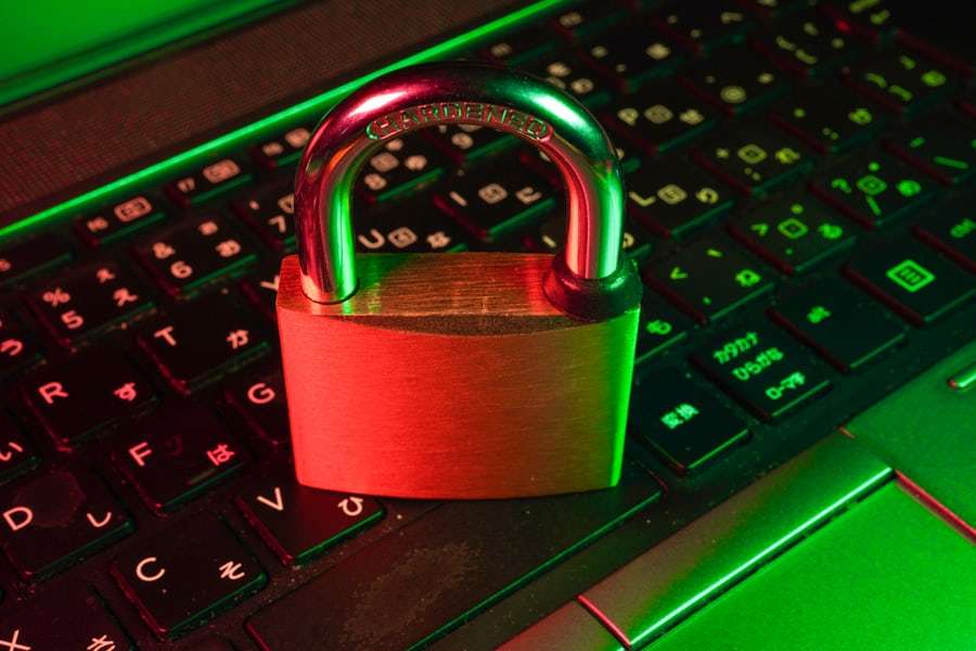 Gembok digital melindungi akses data